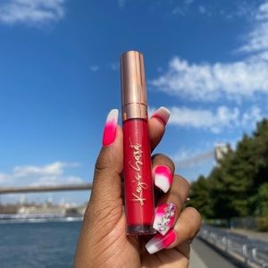 Bujee Matte lipstick